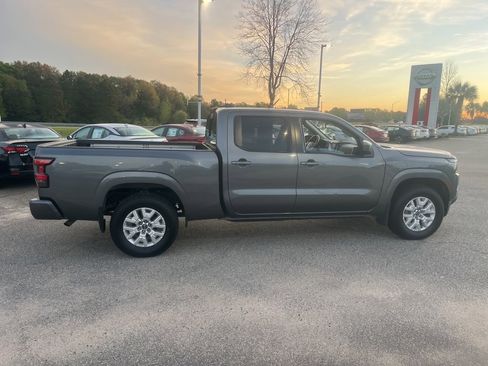 Used 2023 Nissan Frontier SV w/ Technology Package image 5