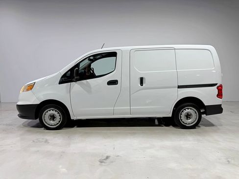 Used 2017 Chevrolet City Express LS image 3
