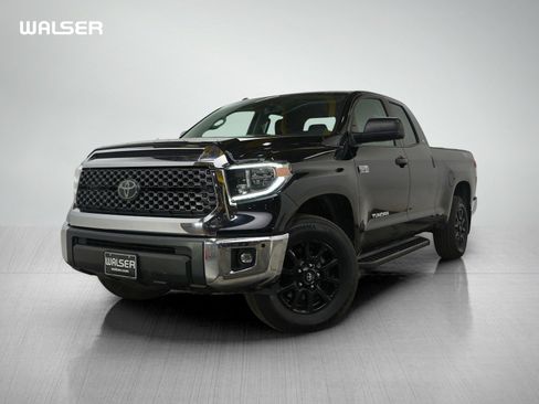 Used 2018 Toyota Tundra SR5 image 1