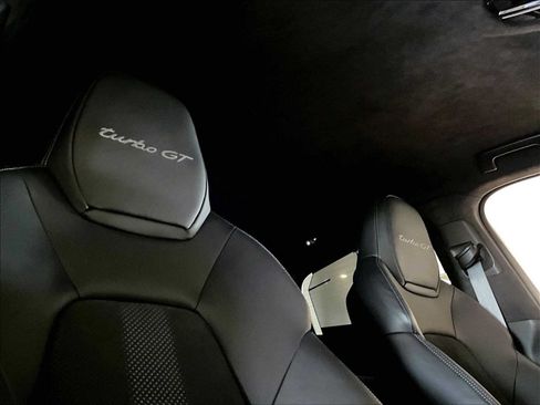 Used 2022 Porsche Cayenne Turbo GT AWD/4WD image 25