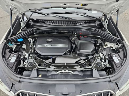 Certified 2023 BMW X1 xDrive28i w/ Premium Package image 9