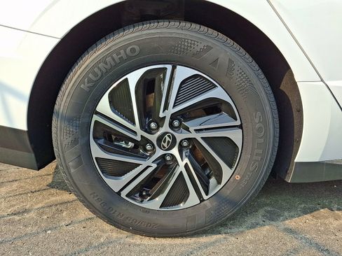 New 2026 Hyundai Sonata Blue FWD image 4