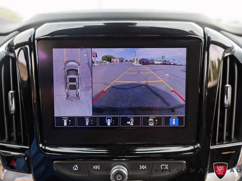 Used 2022 Chevrolet Traverse Premier w/ Redline Edition AWD/4WD image 35