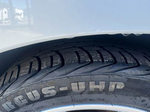 Used 2015 Tesla Model S 70D image 15