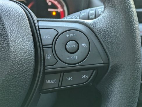 Used 2023 Toyota RAV4 XLE image 33