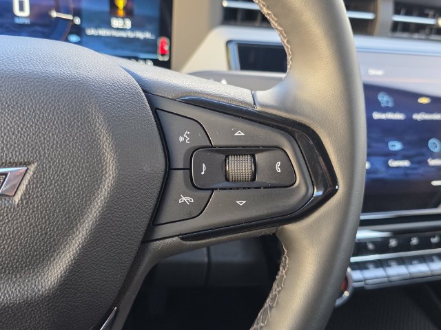 Certified 2027 Chevrolet Bolt LT w/ Comfort Package FWD image 32
