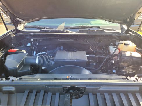 Used 2024 Chevrolet Silverado 2500 LTZ w/ LTZ Convenience Package image 11