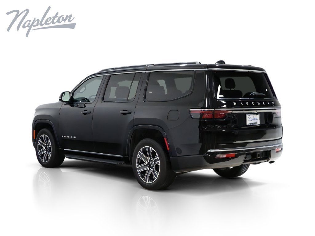 Used 2025 Jeep Wagoneer 4WD w/ Premium Group I image 6