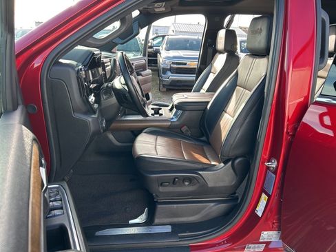 Used 2024 Chevrolet Silverado 3500 High Country w/ High Country Premium Package image 17