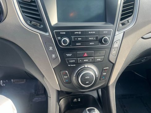 Used 2017 Hyundai Santa Fe Sport image 35