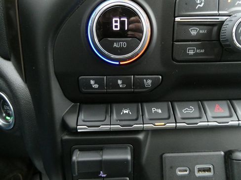 Certified 2021 Chevrolet Silverado 1500 High Country w/ Safety Package II image 26