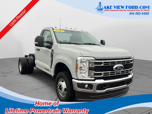 Used 2025 Ford F350 XL w/ XL Chrome Package image 1