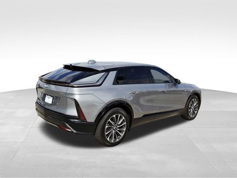 New 2026 Cadillac Lyriq Sport image 4