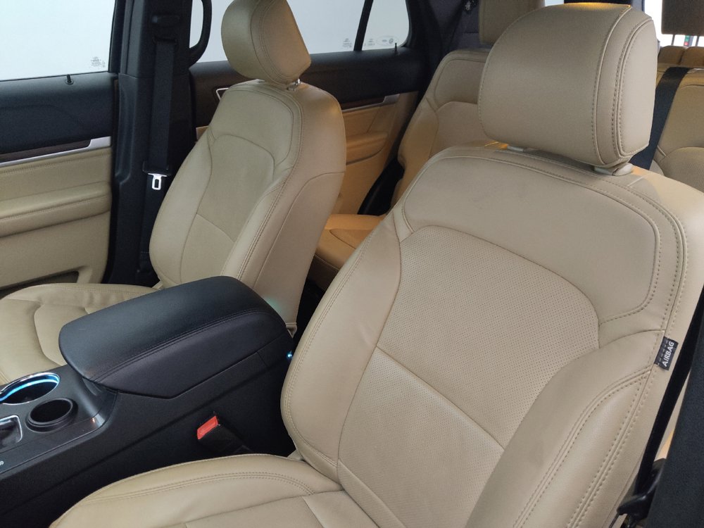 Used 2017 Ford Explorer Limited FWD image 17