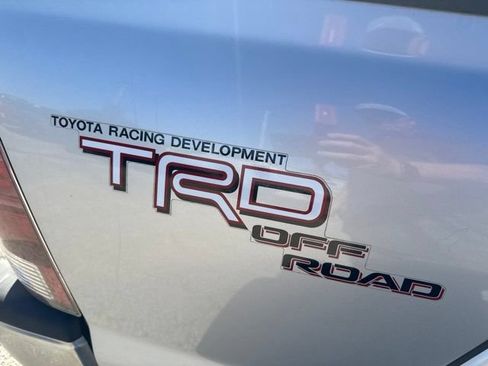 Used 2010 Toyota Tacoma 4x4 Double Cab image 8