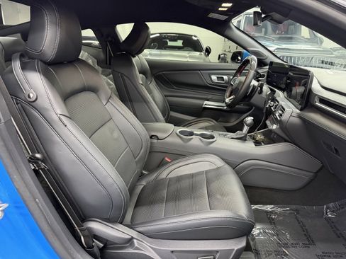 Used 2024 Ford Mustang GT Premium image 23