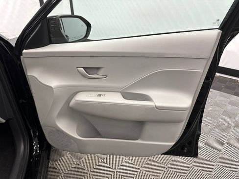 Used 2024 Hyundai Kona SEL FWD image 12