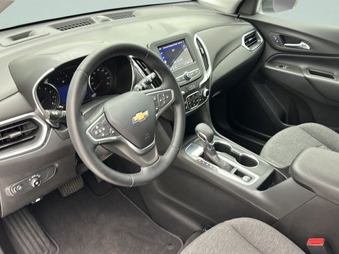 Used 2023 Chevrolet Equinox LT FWD image 13