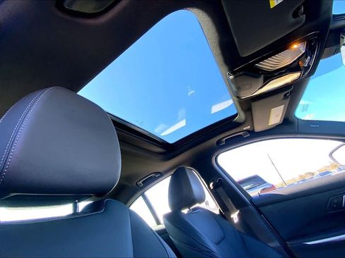 Certified 2025 BMW 330i Sedan image 13