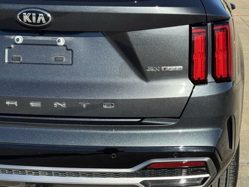 Used 2021 Kia Sorento SX image 6