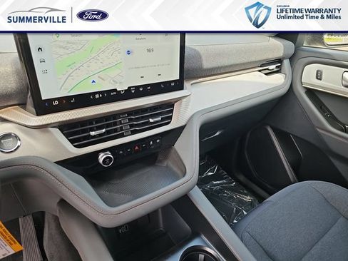 New 2026 Ford Explorer Active RWD image 24