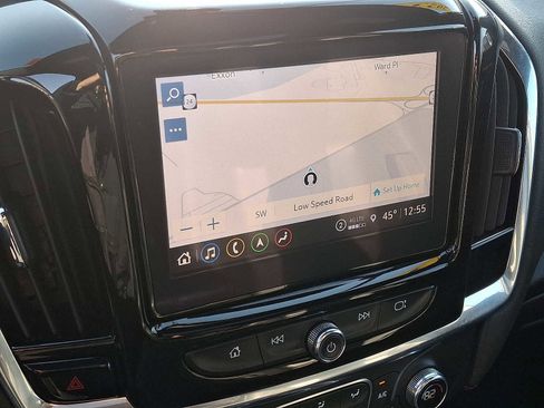 Used 2023 Chevrolet Traverse RS image 19