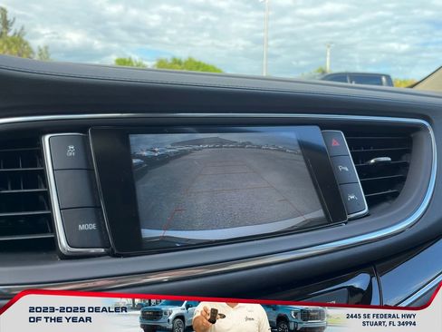 Used 2019 Buick Enclave Premium w/ Experience Buick Package image 33