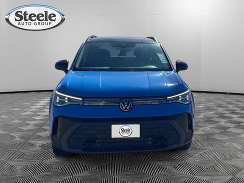 New 2025 Volkswagen Taos SE image 8