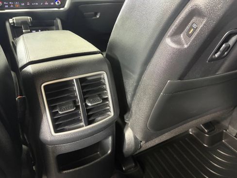Used 2023 Kia Sportage EX AWD/4WD image 14