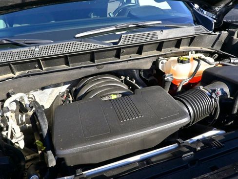 Used 2023 Chevrolet Silverado 1500 RST image 40