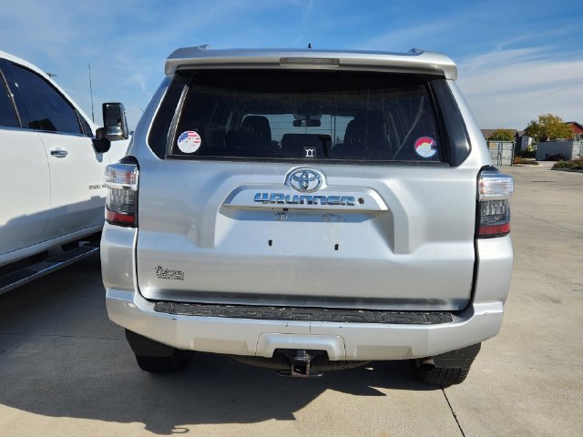 Used 2014 Toyota 4Runner SR5 AWD/4WD image 3