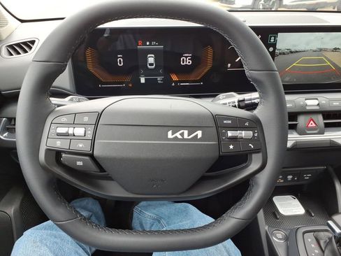New 2026 Kia K4 EX FWD image 24