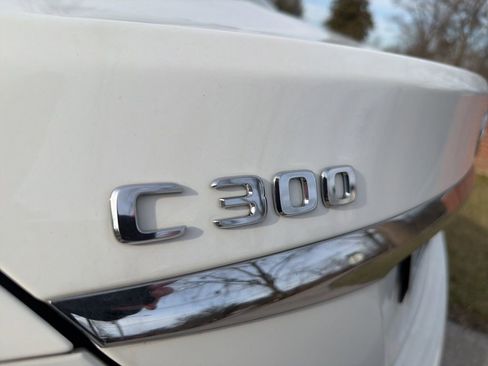 Used 2017 Mercedes-Benz C 300 4MATIC Sedan image 11