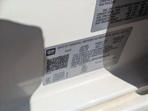 Used 2023 GMC Sierra 1500 SLT w/ SLT Premium Plus Package image 22