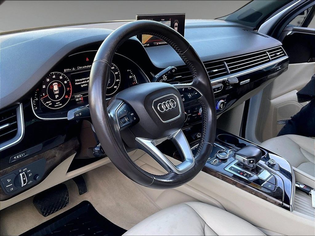 Used 2018 Audi Q7 3.0T Premium Plus w/ Premium Plus Package AWD/4WD image 8