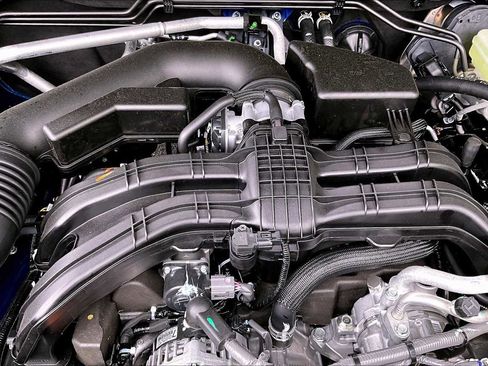 New 2025 Subaru Crosstrek 2.5i Limited image 17