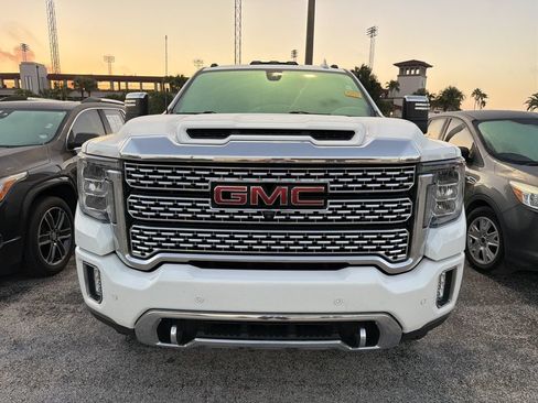 Used 2020 GMC Sierra 2500 Denali w/ Denali Ultimate Package AWD/4WD image 2