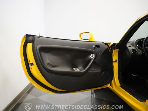 Used 2009 Pontiac Solstice Coupe w/ Premium Package image 36