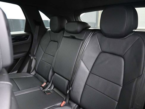 Certified 2021 Porsche Cayenne AWD/4WD image 16