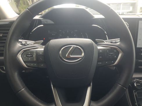 Used 2024 Lexus NX 250 FWD w/ Towing Package (2000 Lbs) image 20
