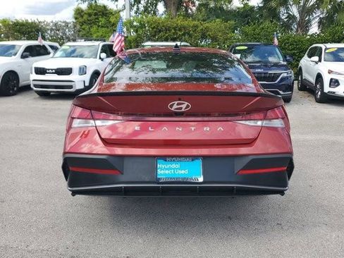 Certified 2025 Hyundai Elantra Sport image 6