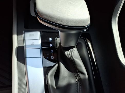 New 2026 Hyundai Elantra Sport FWD image 23