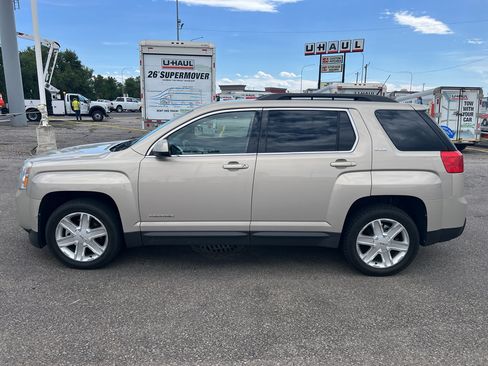 Used 2011 GMC Terrain SLE AWD/4WD image 13