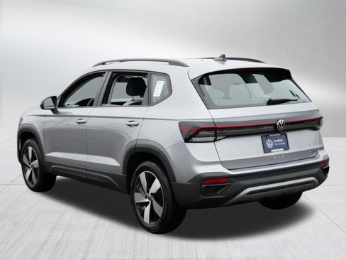 Used 2025 Volkswagen Taos S image 5