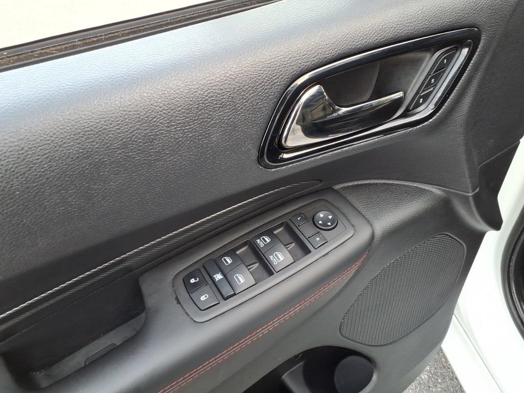 Used 2023 Dodge Durango R/T AWD/4WD image 17