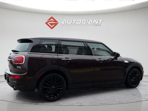 Used 2018 MINI Cooper Clubman S image 2