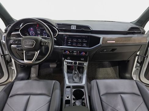 Used 2021 Audi Q3 2.0T Premium Plus w/ Premium Plus Package AWD/4WD image 10
