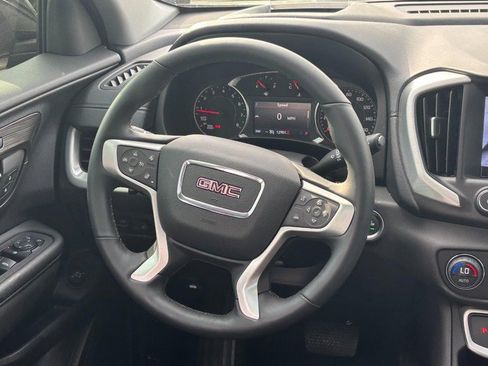 Certified 2024 GMC Terrain SLT w/ Tech Package image 12