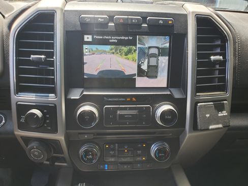 Used 2018 Ford F150 Lariat w/ Equipment Group 502A Luxury AWD/4WD image 31