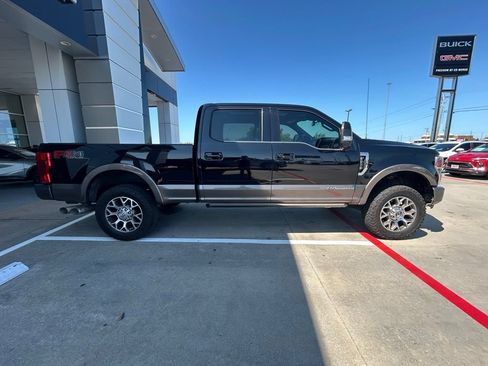 Used 2020 Ford F250 King Ranch w/ King Ranch Ultimate Package AWD/4WD image 4